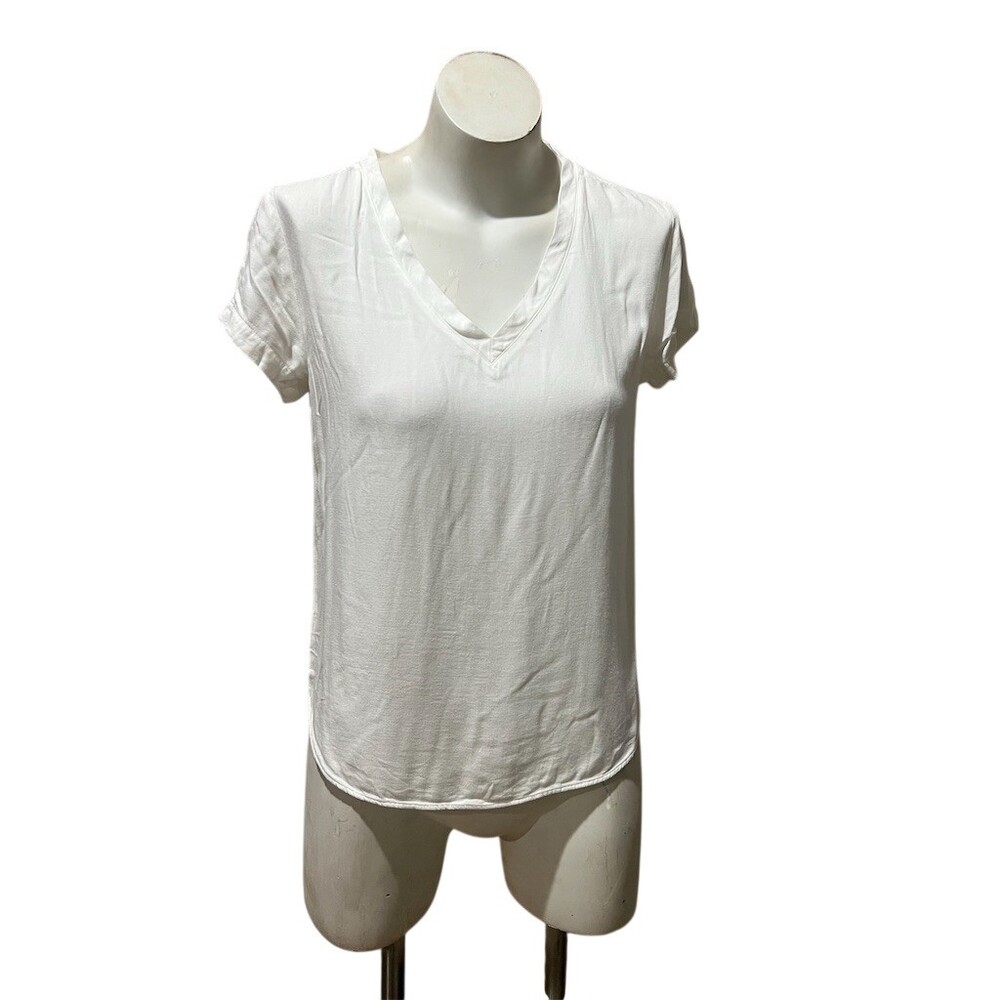 Cloth & Stone T-Shirt Womens Size S White V-Neck Short Sleeve Lightweight